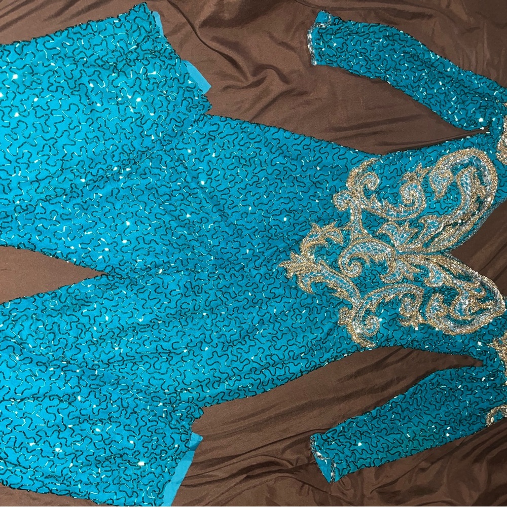 80s Cache Teal Ensemble with Gold Label